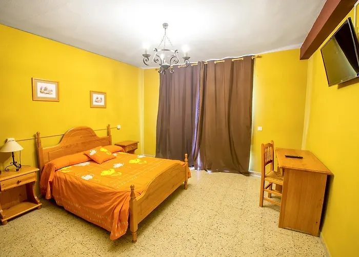 Хостел La Casona Del Pinar Сан-Рафаэль