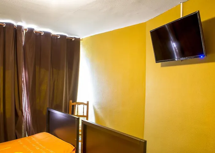 Хостел La Casona Del Pinar *